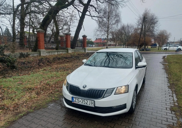 Skoda Octavia cena 37000 przebieg: 232062, rok produkcji 2018 z Nekla małe 232